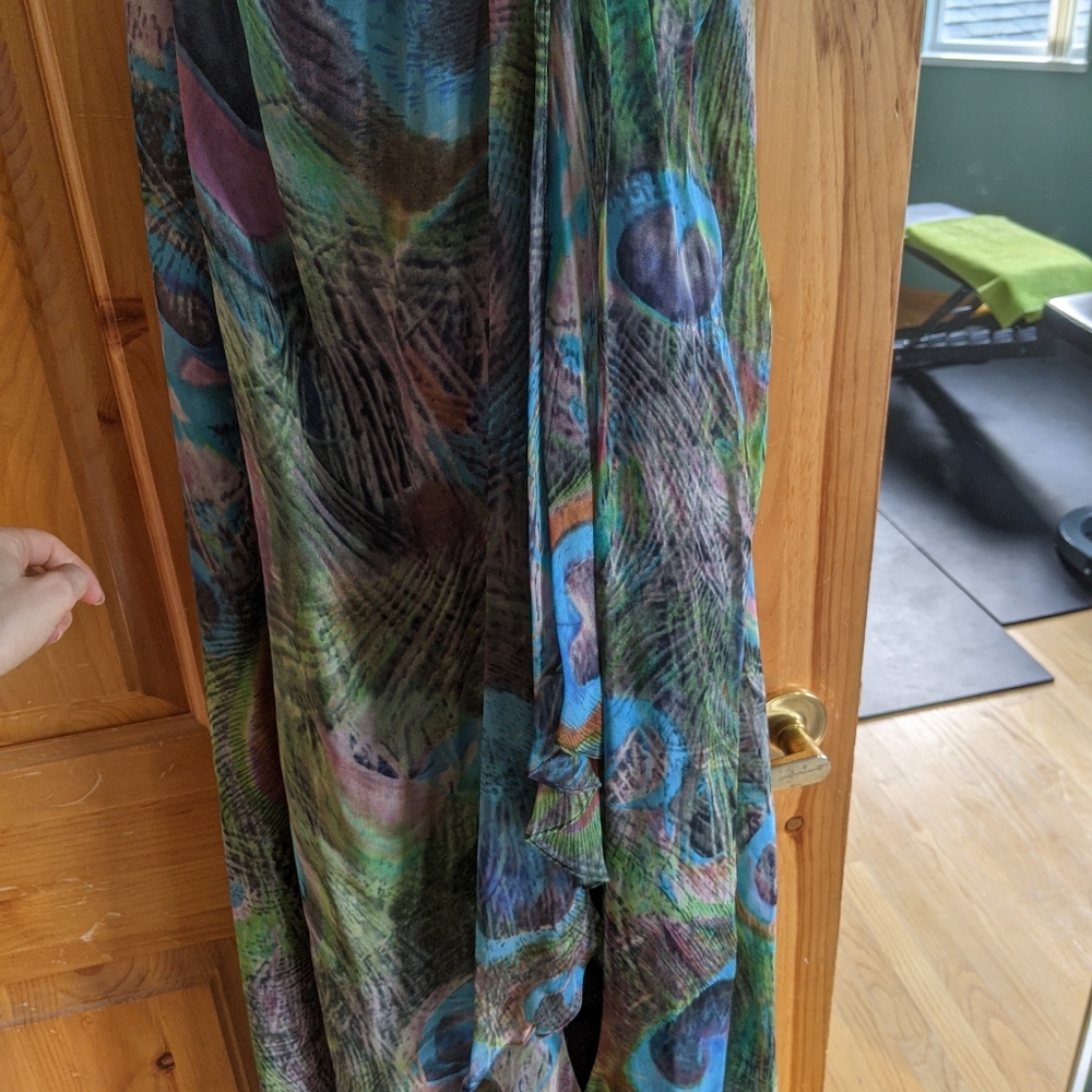 GRAD DRESS - Picture 4 of 4